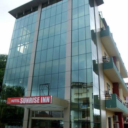 Hotel Sunrise Inn Лакхнау Экстерьер фото